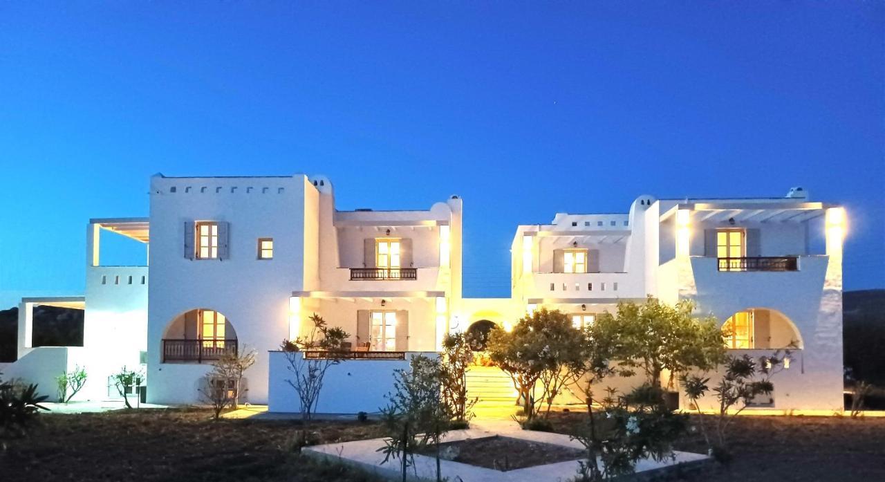 Sea Lilies Suites Plaka  Ngoại thất bức ảnh