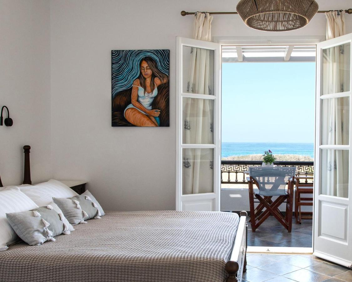 Sea Lilies Suites Plaka  Ngoại thất bức ảnh