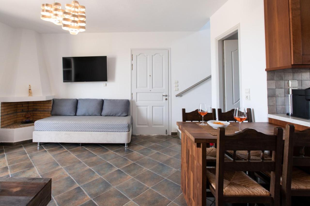Sea Lilies Suites Plaka  Ngoại thất bức ảnh